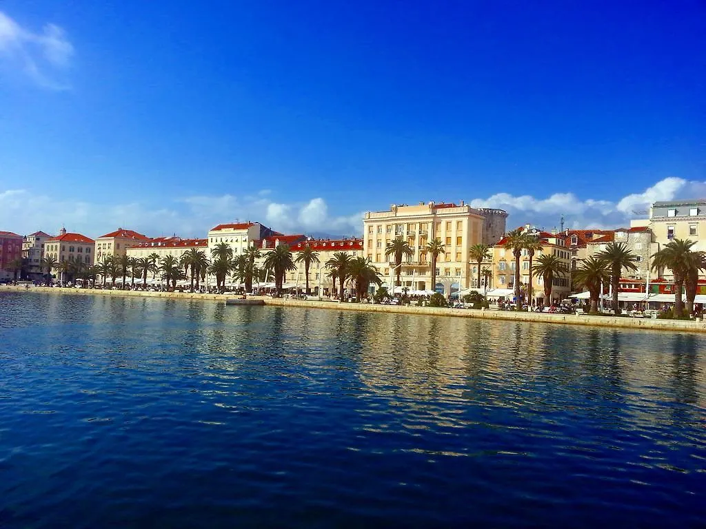 Kameni Val Apartment Split